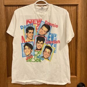 Vintage 1990 New Kids on the Block Tour T-Shirt. Size Large